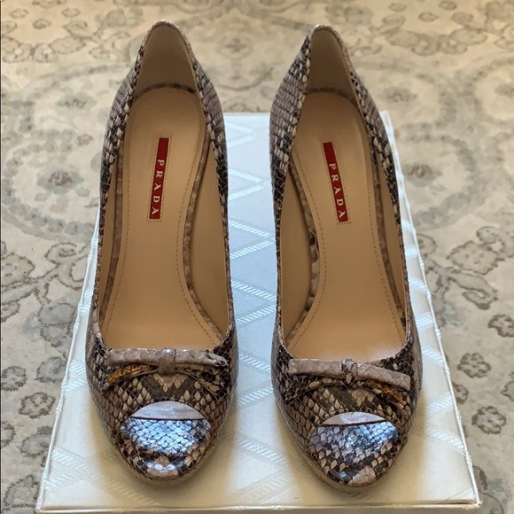 Must have Prada Wedge Sandals - Picture 7 of 7